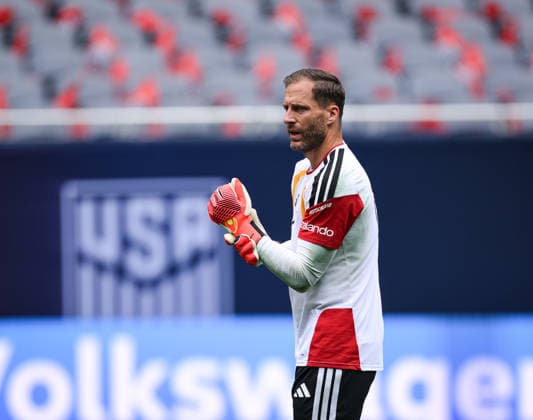 Soccer World Cup 2026 preparation Germany in Chicago 05 06 2026 Final training of the German national team at Solider Field Stadium before the test match against the USA Goalkeeper Oliver Baumann at training