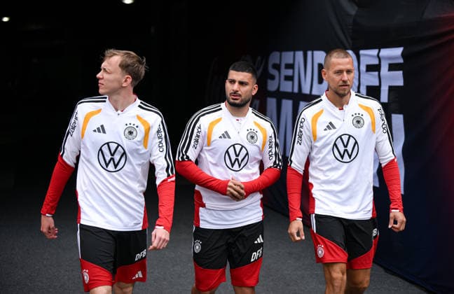 Soccer World Cup 2026 preparation Germany in Chicago 05 06 2026 Final training of the German national team at Solider Field Stadium before the test match against the USA Maximilian Beier, Deniz Undav and Waldemar Anton from left arrive at the stadium