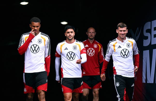 Football, international match, men, World Cup 2026, training of the German national team at Soldier Field, Chicago Malick Thiaw GER , Nadiem Amiri GER , Pascal Groß GER