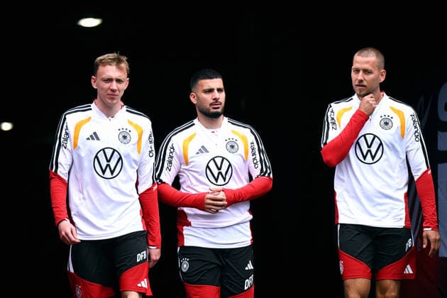 Football, international match, men, World Cup 2026, training of the German national team at Soldier Field, Chicago Maximilian Beier GER Deniz Undav GER , Waldemar Anton GER