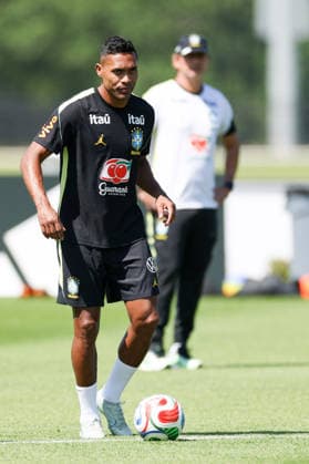 A Brazilian national football team player during a training session at the Columbia Park Training Facility Alex Sandro of Brazilian national football team player during a training session at the Columbia Park Training Facility on June 5, 2026, in Morristown, New Jersey. The Brazilian team is preparing for the World Cup MORRISTOWN NJ UNITED STATES Copyright: xx