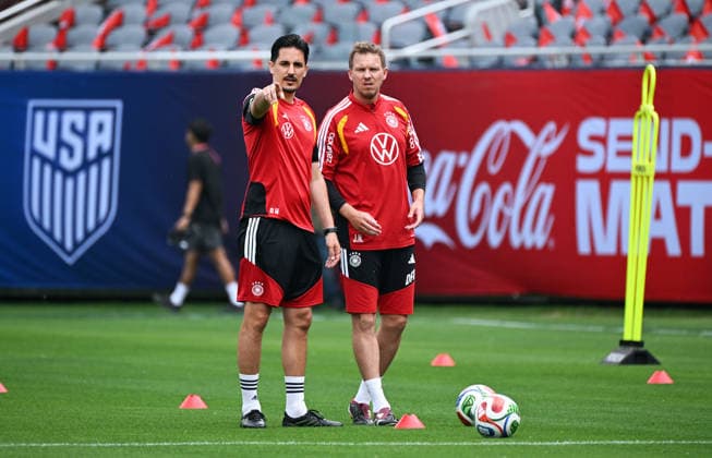 Football, international match, men, World Cup 2026, training of the German national team at Soldier Field, Chicago national coach Julian Nagelsmann GER , co-coach Benjamin Hübner GER