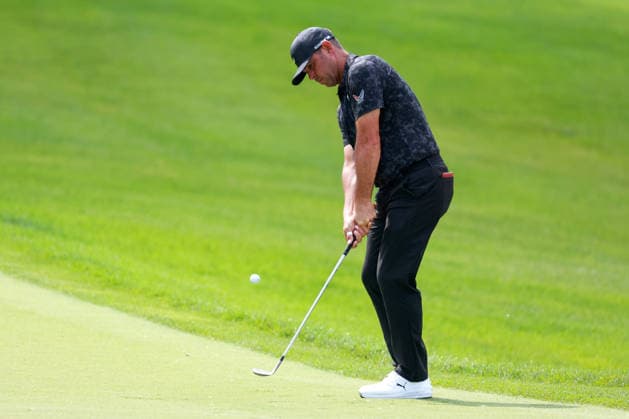 Memorial Tournament presented by Workday DUBLIN, OH - JUNE 05: Gary Woodland of Topeka, Kansas chips to the fourth hole during the second round of the Memorial Tournament presented by Workday at Muirfield Village Golf Club on June 5, 2026 in Dublin, Ohio. Dublin Ohio United States  Copyright: xAmyxLemusx originalFilename:lemus-memorial260605_npYj1.jpg
