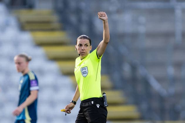 260605 Referee Stephanie Frappart during the FIFA Women™s World Cup Qualifier football match between Denmark and Sweden on June 5, 2026 in Odense Photo Ludvig Thunman BILDBYRAN code LT LT0798 fotboll football soccer fotball vm kval kval fifa womens world cup qualifier qualifier danmark sverige sweden denmark dam bbeng  Copyright: LUDVIGxTHUNMAN BB260605LT087