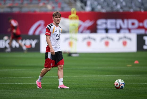 Soccer World Cup 2026 preparation Germany in Chicago 05 06 2026 Final training of the German national team at Solider Field Stadium before the test match against the USA Lennart Karl on the ball, later in training he gets injured