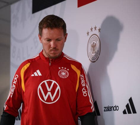 Soccer World Cup 2026 preparation Germany in Chicago 05 06 2026 Press conference of the German national team at Solider Field Stadium before the test match against the USA National coach Julian Nagelsmann arrives for the press conference