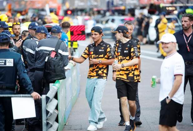 Briefing room Grand Prix Monaco PHOTOPQR NICE MATIN Dylan Meiffret ; Monaco ; 05 06 2026 ; Arrivee des courreurs de Formule 1 a la briefing room du 83e Grand Prix de Monaco. ICI : Lando Norris, Oscar Piastri et Valtteri Bottas arrivent a la salle de briefing Monaco Formula 1 Grand Prix, on June 5, 2026. Monaco France  Copyright: xPHOTOPQR NICExMATIN MAXPPPxDylanxMeiffretx 20260605NIM7494 20260605NIM7494
