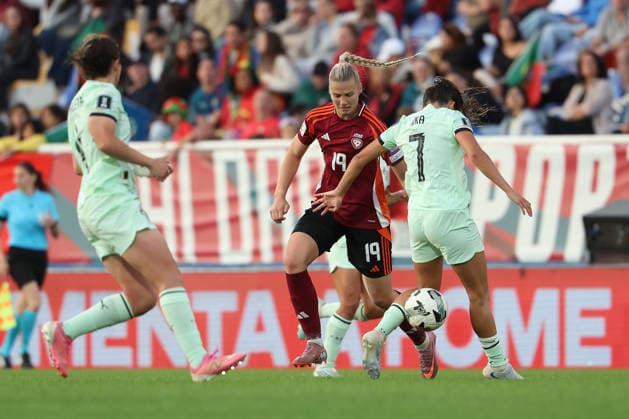 Pauleta Portugal , Karlina Miksone Latvia , Francisca Kika Nazareth Portugal in action, in action during the FIFA Women s World Cup Brazil 2027 Qualifiers League B, Group B3 Matchday 5 match between Portugal and Latvia at Estadio Antonio Coimbra da Mota on June 5, 2026, in Estoril, Portugal Copyright: JoaquimxFerreira