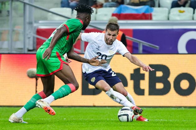 RUSSIA, VOLGOGRAD - JUNE 5, 2026: Burkina Faso s Edmond Tapsoba (L) and Russia s Lechi Sadulaev fight for the ball in a friendly football match between Russia and Burkina Faso at Volgograd Arena Football Friendlies: Russia Vs Burkina Faso  - ZUMAt113 20260605_zaa_t113_895 Copyright: xYevgenyxMessmanx