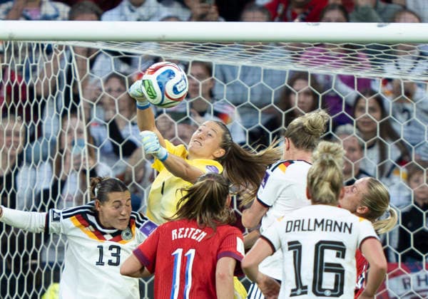Cecilie Fiskerstrand Norway, 1 fists the ball past Germany Norway, Womens Football, UEFA European Qualifiers World Cup Qualifiers Europe, RheinEnergieStadion Cologne, 05 06 2026 IMPORTANT NOTE According to the regulations of the DFL German Football League or the DFB German Football Association, it is prohibited to use or have used photographs taken in the stadium and or of the match in the form of sequential images and or video-like photo series Copyright: HMBxMedia xMarcoxBader