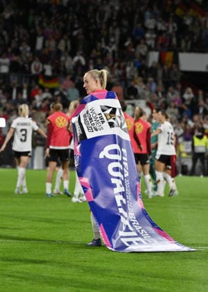Cheering Lea Schüller Germany with the World Cup Qualification Banner 05 06 2026, Soccer World Cup Qualification Europe Women 2026, 5 Matchday, Germany Norway Cologne RheinEnergieStadion Nordrhein Westfalen Germany Team2