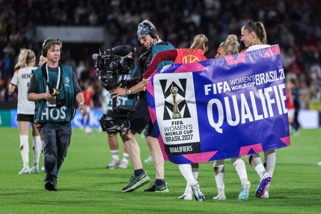 Soccer Womens World Cup Qualification Germany Norway on 05 06 2026 at RheinEnergieStadion in Cologne Selina Cerci Germany , left Linda Dallmann Germany , center Jule Brand Germany , right celebrate the qualification for the World Cup DFB regulations prohibit any use of photographs as image sequences and or quasi video xJRx