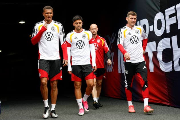 Germany prepares for a friendly match against USA Germany s players arrive for a training session at Soldier Field in Chicago, Illinois, USA, 05 June 2026. The United States and Germany will play their International Friendly, Länderspiel, Nationalmannschaft soccer match on 06 June. CHICAGO ILLINOIS USA  Copyright: xKAMILxKRZACZYNSKIx