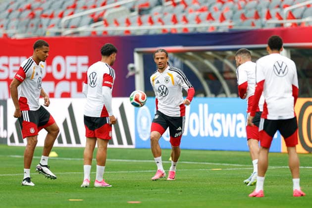 Germany prepares for a friendly match against USA Players of Germany attend a training session at Soldier Field in Chicago, Illinois, USA, 05 June 2026. The United States and Germany will play their International Friendly, Länderspiel, Nationalmannschaft soccer match on 06 June. CHICAGO ILLINOIS USA  Copyright: xKAMILxKRZACZYNSKIx