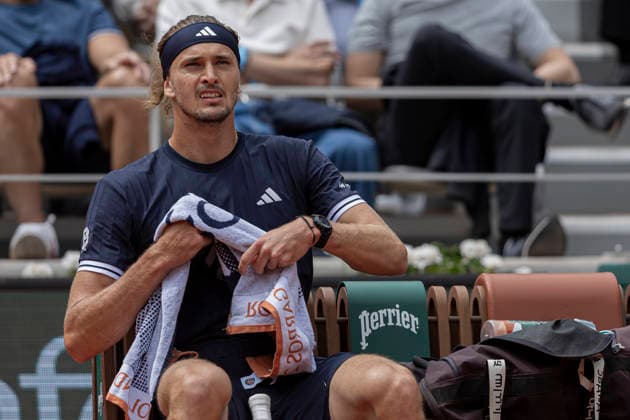 2026 French Open - Day Thirteen Alexander Zverev competes during the match at the Roland Garros Grand Slam Tournament on June 5, 2026, in Paris, France. Paris France  Copyright: xRobertxSzaniszlox originalFilename:szaniszlo-notitle260605_np30I.jpg