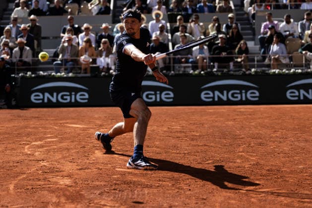 2026 French Open - Day Thirteen Alexander Zverev competes in his men s singles semifinal match against Jakub Mensik on day 13 of the French Open tennis tournament at Court Philippe Chatrier in the Roland-Garros Complex, Paris, France. Paris France  Copyright: xIbrahimxEzzatx originalFilename:ezzat-notitle260605_np5PF.jpg
