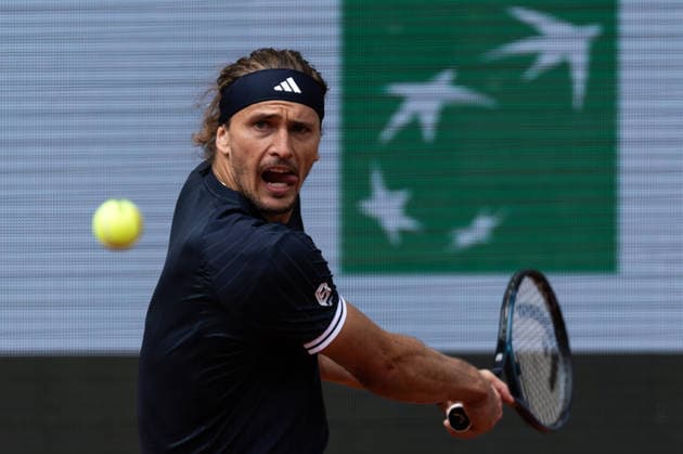 2026 French Open - Day Thirteen Alexander Zverev competes in his men s singles semifinal match against Jakub Mensik on day 13 of the French Open tennis tournament at Court Philippe Chatrier in the Roland-Garros Complex, Paris, France. Paris France  Copyright: xIbrahimxEzzatx originalFilename:ezzat-notitle260605_npysu.jpg