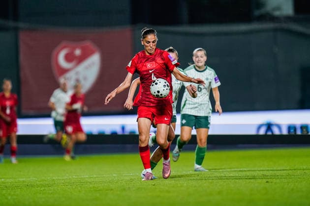 Turkey v Norhern Ireland - FIFA Women s World Cup 2027 Qualifier Eda Karatas of Turkey controls the ball during the 2027 FIFA Women s World Cup Qualifier between Turkey and Northern Ireland at Pendik Stadium on June 5, 2026, in Istanbul, Turkey. Istanbul Istanbul Turkey  Copyright: xYagizxGurtugx originalFilename:gurtug-turkiyev260605_npgXr.jpg