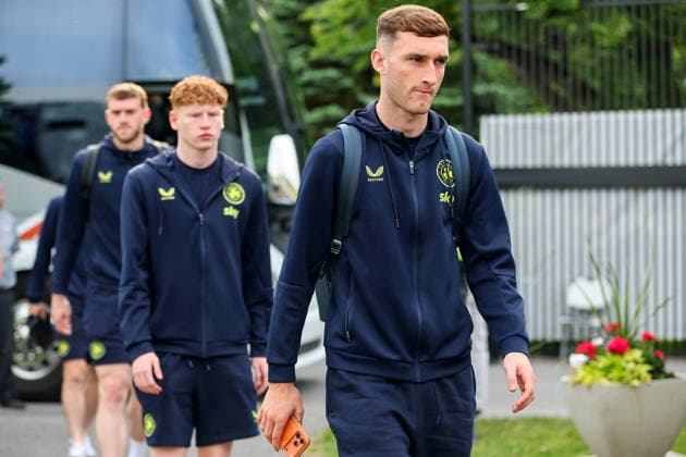 Fußball, Testspiel, Kanada - Irland International Friendly, Länderspiel, Nationalmannschaft Stade Saputo, MontrÃ Mason Melia arrives ahead of the match 6 6 2026  Copyright: x INPHO RyanxByrnex RB1_5628
