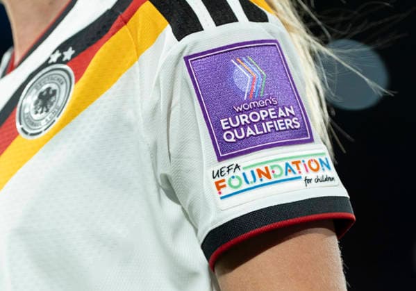 Logo on the sleeve WOMAN™S EUROPEAN QUALIFIERS UEFA Germany Norway, Womens Football, UEFA European Qualifiers World Cup Qualifiers Europe, RheinEnergieStadion Cologne, 05 06 2026 IMPORTANT NOTE In accordance with the regulations of the DFL German Football League and the DFB German Football Association, it is prohibited to exploit or have exploited photographs taken in the stadium and or of the match in the form of sequential images and or video-like photo series Copyright: HMBxMedia xMarcoxBader