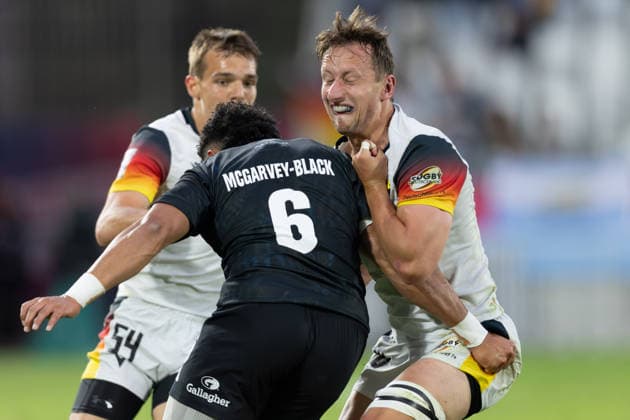 New Zealand Germany, SVNS Rugby World Championship Anton Gleitze Germany, 10 collides with Ngarohi McGarvey Black New Zealand Left back Cedric Eichholz Germany, 54 Second group match of the German team against the All Blacks Sevens from New Zealand Third tournament of the SVNS World Championship, Sevens Rugby World Cup from June 5 to 7, 2026 in Bordeaux France Day 1, group matches on June 5, 2026 , Bordeaux Region Nouvelle Aquitaine France Stade Atlantique