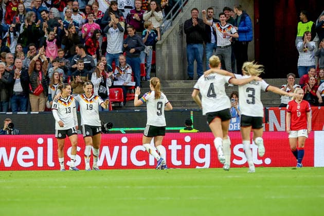 05 06 2026, xsscx, Football, International match, World Cup Qualification Women, Germany Norway, Rhein Energie Stadium in Cologne Goal celebration after the 2-0 goal by scorer Carlotta Wamser Germany 13 DFB regulations prohibit any use of photographs as image sequences and or quasi video Photo xSandraxScherningxPressefotoKochx Nordrhein Westfalen Germany