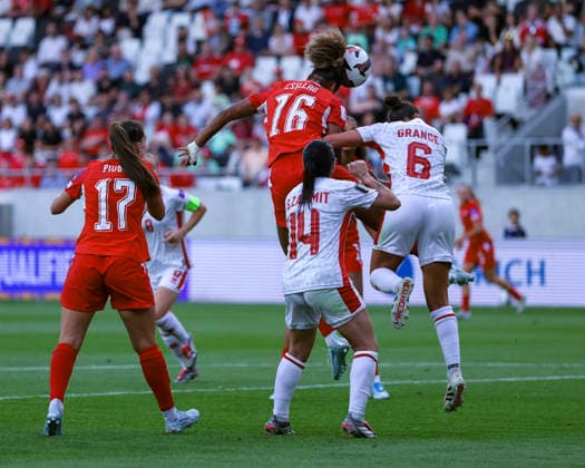 05 06 2026, Football, Womens World Cup Qualification Switzerland Malta, Lugano, AIL Arena AurÃ lie Csillag 16, A Team Switzerland with strong header against Oceane Grange 6, A Team Malta Photo Urs Ottiger IMAGO Lugano AIL Arena Ticino Switzerland