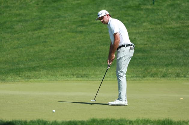 The Memorial Tournament DUBLIN, OHIO - JUNE 05: J.T. Poston plays his putt on the 17th green during the second round of The Memorial Tournament presented by Workday at Muirfield Village Golf Club in Dublin, Ohio, USA on Friday, June 5, 2026. Dublin Ohio United States  Copyright: xJorgexLemusx originalFilename:lemus-thememor260605_npiVe.jpg