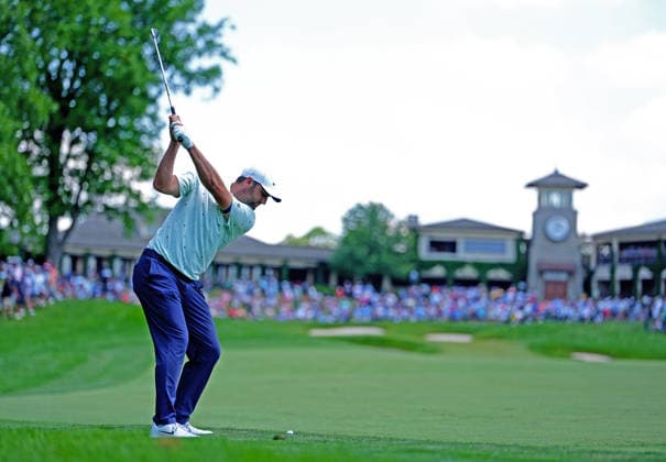 DUBLIN, OH - JUNE 05: PGA, Golf Herren golfer Scottie Scheffler plays his second shot on the 18th hole on June 5, 2026 during the second round of the Memorial Tournament presented by Workday at Muirfield Village Golf Club in Dublin, Ohio. (Photo by Brian Spurlock Icon Sportswire) GOLF: JUN 05 PGA the Memorial Tournament presented by Workday EDITORIAL USE ONLY Icon2606055