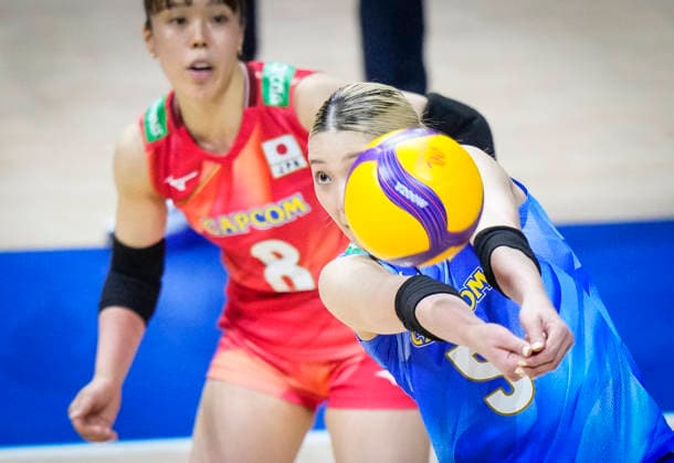 Team Japan Yoshino Sato returns a shot against Team Ukraine during their womens Volleyball Nations League (VNL) match on June 5, 2026 in Quebec City, Canada. Noxthirdxpartyxsales  aflo_333391526 MathieuxBelangerx