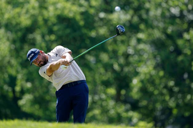 DUBLIN, OH - JUNE 05: Andrew Novak of United States of America plays a tee shot at the eighteenth hole during the second round of the Memorial Tournament presented by Workday 2026 on June 05, 2026 at Muirfield Village Golf Club in Dublin, Ohio. (Photo by Joe Robbins Icon Sportswire) GOLF: JUN 05 PGA, Golf Herren the Memorial Tournament presented by Workday EDITORIAL USE ONLY Icon5732606050462