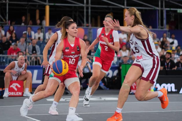 June 5, 2026, Warsaw, Masovian Voivodeship, Poland: Latvia s DIGNA STRAUTMANE (45) and Hungary s KLAUDIA PAPP (10) in action during a FIBA 3x3 Basketball World Cup women s last 16 game between Latvia and Hungary in Warsaw, Poland. Warsaw Poland - ZUMAk204 20260605_zip_k204_004 Copyright: xRomanxKozielx