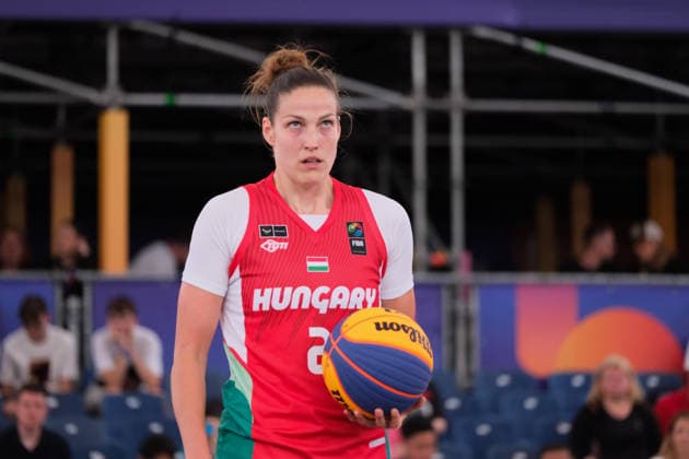 June 5, 2026, Warsaw, Masovian Voivodeship, Poland: Hungary s VIRAG TAKACS-KISS (2) at the free throw line during a FIBA 3x3 Basketball World Cup women s last 16 game between Latvia and Hungary in Warsaw, Poland. Warsaw Poland - ZUMAk204 20260605_zip_k204_021 Copyright: xRomanxKozielx