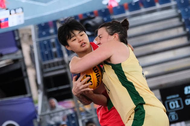 June 5, 2026, Warsaw, Masovian Voivodeship, Poland: Australia s MARENA WHITTLE (21) and China s WENXIA LI (21) in action during a FIBA 3x3 Basketball World Cup women s last 16 game between Australia and China in Warsaw, Poland. Warsaw Poland - ZUMAk204 20260605_zip_k204_030 Copyright: xRomanxKozielx