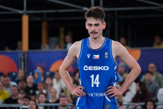 June 5, 2026, Warsaw, Masovian Voivodeship, Poland: Czechia s STEPAN BOROVKA (14) at the free throw line during a FIBA 3x3 Basketball World Cup men s last 16 game between Netherlands and Czechia in Warsaw, Poland. Warsaw Poland - ZUMAk204 20260605_zip_k204_054 Copyright: xRomanxKozielx