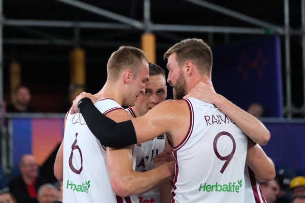 June 5, 2026, Warsaw, Masovian Voivodeship, Poland: Latvia s FRANCIS LACIS (6), NAURIS MIEZIS (1), KARLIS LASMANIS (2), and ZIGMARS RAIMO (9) celebrate victory at the end of a FIBA 3x3 Basketball World Cup men s last 16 game between Latvia and New Zealand in Warsaw, Poland. Latvia won against New Zealand to advance to the quarterfinals of the tournament. Warsaw Poland - ZUMAk204 20260605_zip_k204_067 Copyright: xRomanxKozielx