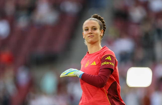 iGER, Cologne, Germany vs Norway, International match, Football, FIFA, 2026 2027 season, World Cup Qualification, Rhein Energie Stadium, 5 Matchday in picture Ena Mahmutovic Germany Women 21 DFB DFL REGULATIONS PROHIBIT ANY USE OF PHOTOGRAPHS AS IMAGE SEQUENCES AND OR QUASI VIDEO, 05 06 2026 Copyright: HMBxMedia HendrikxHamelau