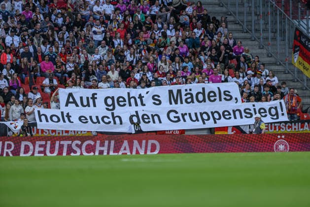GER, Cologne, Germany vs Norway, international match, football, FIFA, 2026 2027 season, World Cup qualification, Rhein Energie Stadium, 5 matchday in picture Fans Germany with banner and message for group win DFB DFL REGULATIONS PROHIBIT ANY USE OF PHOTOGRAPHS AS IMAGE SEQUENCES AND OR QUASI VIDEO, 05 06 2026 Copyright: HMBxMedia HendrikxHamelau