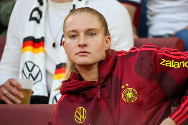 Cologne, Germany 05 06 2026 World Cup qualifier Germany vs Norway In the picture Janina Minge Germany , who is banned for the international match due to a red card, on the spectator stand in Cologne Copyright: HMBxMedia MadeleinexFantini