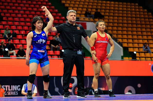 Wrestling Ranking Series Ulaanbaatar Open 53kg WW Moe Kiyooka JPN df Otgontuya Bayanmunkh MGL Copyright: xKostadinxAndonovx xUnitedxWorldxWrestlingx Kostadin Andonov United World Wrestling