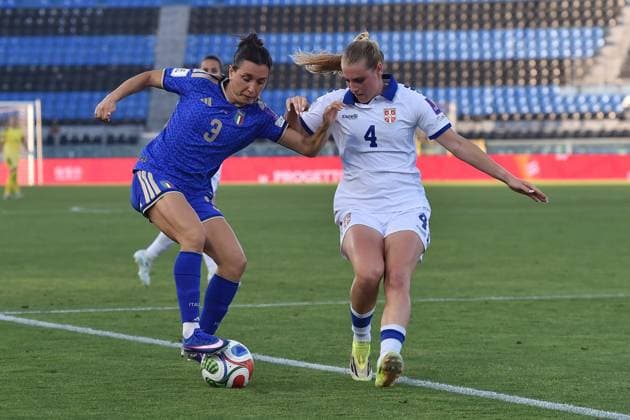 Calcio - FIFA World Cup, WM, Weltmeisterschaft, Fussball Women Photo by IPA ABACAPRESS.COM85364940 - Lucia Di Guglielmo (Italy) Aleksandra Gajic (Serbia) during Women s European Qualifiers 2027 - Italy vs Serbia, FIFA World Cup match in Pisa, Italy, June 05 2026 Pisa Italy  Copyright: xIPAxSport ABACAx