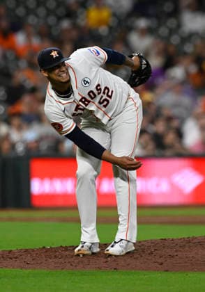 June 2, 2026, Houston, Texas, United States: Houston Astros pitcher Bryan Abreu (52) reacts to a three run home run by Pittsburgh Pirates second baseman Brandon Lowe (5) (not pictured) in the eighth inning during an MLB, Baseball Herren, USA game on Tuesday June 2, 2026 at Daikin Park in Houston, Texas. The Pirates defeated the Astros 10-6. Houston United States - ZUMAw132 20260602_zap_w132_117 Copyright: xTomxWalkox
