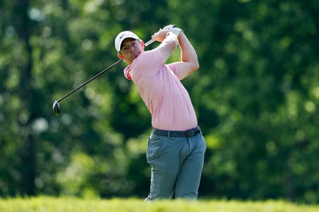DUBLIN, OH - JUNE 05: Rory McIlroy of Northern Ireland plays a tee shot at the eighteenth hole during the second round of the Memorial Tournament presented by Workday 2026 on June 05, 2026 at Muirfield Village Golf Club in Dublin, Ohio. (Photo by Joe Robbins Icon Sportswire) GOLF: JUN 05 PGA, Golf Herren the Memorial Tournament presented by Workday EDITORIAL USE ONLY Icon5732606050742