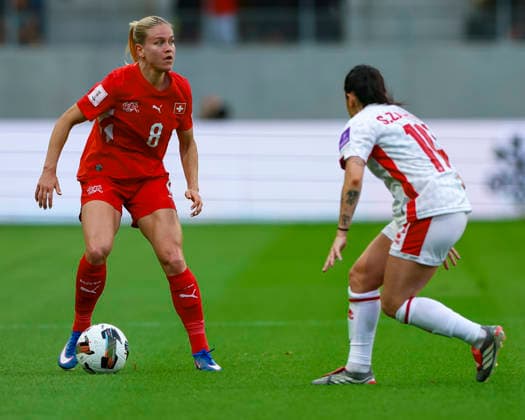 05 06 2026, Soccer, Womens World Cup Qualification Switzerland Malta, Lugano, AIL Arena Nadine Riesen 8, A Team Switzerland, left in duel with Shona Zammit 14, A Team Malta Photo Urs Ottiger IMAGO Lugano AIL Arena Ticino Switzerland