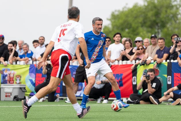 June 5, 2026, Toronto, Ontario, Canada: Christian Panucci runs with the ball during the Italians football legends exhibition match as part of the Italian FIFA Legends Tour in Toronto. on June 5, 2026 in Toronto, Canada. Toronto Canada - ZUMAe321 20260605_zsa_e321_033 Copyright: xLeonardoxRamirezx