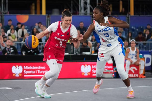 June 5, 2026, Warsaw, Masovian Voivodeship, Poland: France s MARIE MILAPIE (13) and Czechia s KATERINA GALICKOVA (3) in action during a FIBA 3x3 Basketball World Cup women s last 16 game between France and Czechia in Warsaw, Poland. Basketball 2026: FIBA 3x3 World Cup Women s Last 16: France 10:9 Czechia  - ZUMAk204 20260605_zip_k204_073 Copyright: xRomanxKozielx
