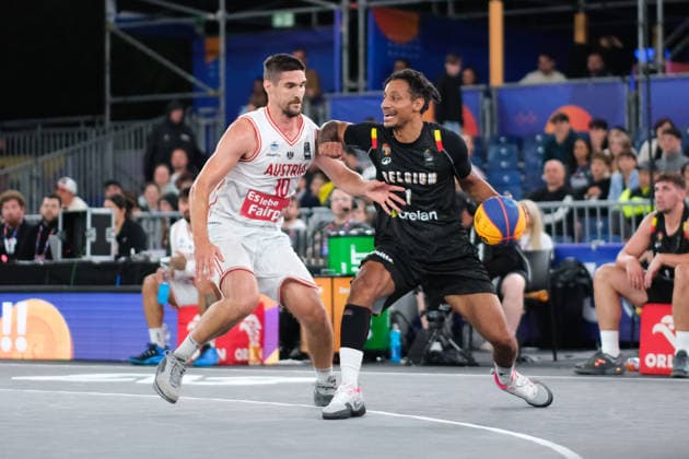 June 5, 2026, Warsaw, Masovian Voivodeship, Poland: Austria s TONI BLAZAN (10) and Belgium s DENNIS DONKOR (1) in action during a FIBA 3x3 Basketball World Cup men s last 16 game between Austria and Belgium in Warsaw, Poland. Basketball 2026: FIBA 3x3 World Cup Men s Last 16: Austria 21:13 Belgium  - ZUMAk204 20260605_zip_k204_077 Copyright: xRomanxKozielx