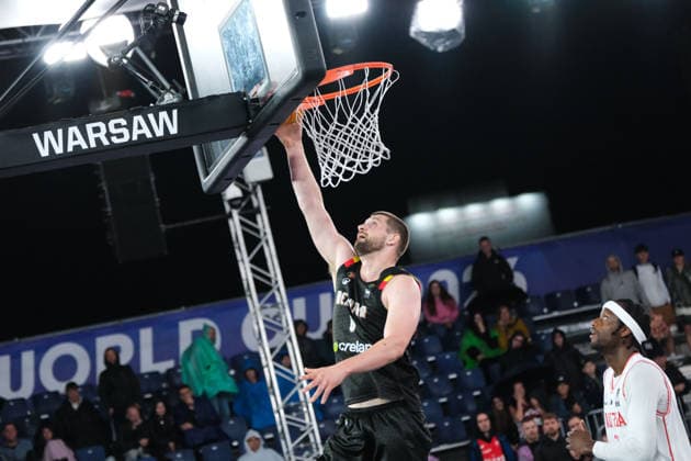 June 5, 2026, Warsaw, Masovian Voivodeship, Poland: Belgium s BRYAN DE VALCK (0) and Austria s QUINCY DIGGS (22) in action during a FIBA 3x3 Basketball World Cup men s last 16 game between Austria and Belgium in Warsaw, Poland. Warsaw Poland - ZUMAk204 20260605_zip_k204_117 Copyright: xRomanxKozielx
