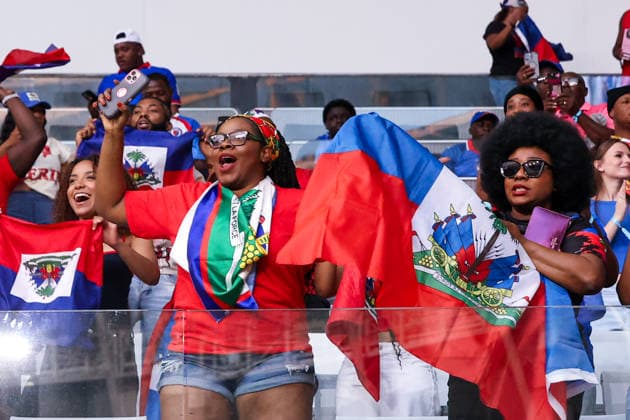 MIAMI, FL - JUNE 5: Haiti fans pose for a photograph during the International Friendly, Länderspiel, Nationalmannschaft game between Haiti and Peru at NU Stadium on June 5, 2026 in Miami,Florida.(Photo by Chris Arjoon Icon Sportswire) SOCCER: JUN 05 Haiti vs Peru EDITORIAL USE ONLY Icon2605060010030