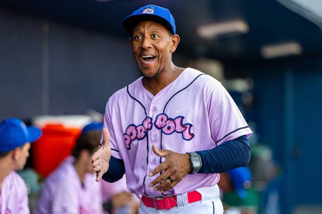 Williamsport Crosscutters v Trenton Thunder - MLB, Baseball Herren, USA Draft League Baseball The Trenton Thunder hitting coach Josh Johnson reacts before an MLB Draft League baseball game at Trenton Thunder Ballpark in Trenton, United States, on June 5, 2026. Trenton United States  Copyright: xDanxSquicciarinix originalFilename:squicciarini-williams260605_npYSx.jpg